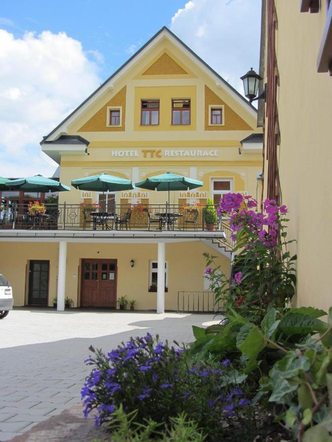 Wellness & Sport Hotel Ttc Vrchlabí Екстериор снимка